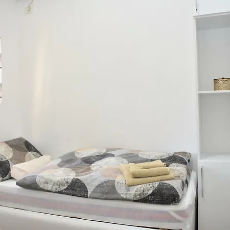 Lura 1 House - 235 *