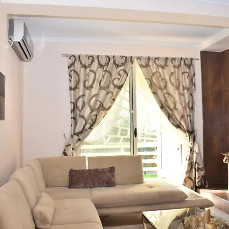 Lura 1 House - 235