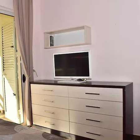 Lura 1 House - 235