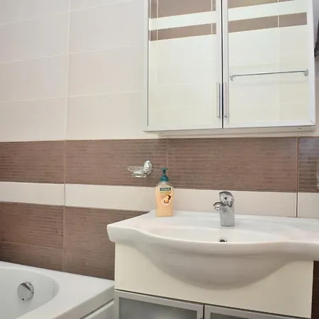 Villa Lura 1 House - 235 Plazhi San Pietro