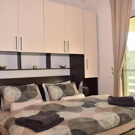 Lura 1 House - 235 *